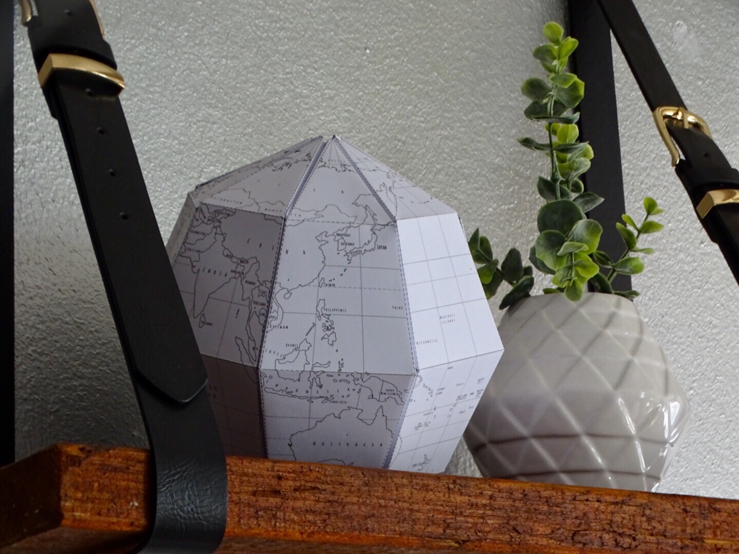 Le Paper Globe - DIY papieren wereldbol | www.worldwife.nl