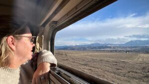 Met de trein van Kutaisi naar Tbilisi in Georgië.